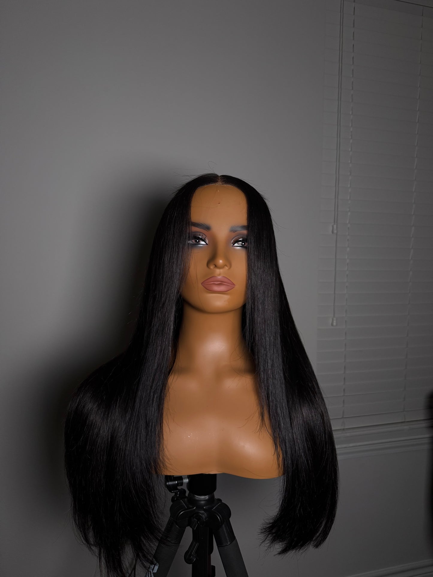 FRONTAL WIG